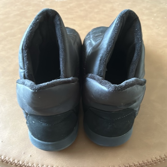 Brand New Avalanche Quilted Ankle Boots - Picture 4 of 4